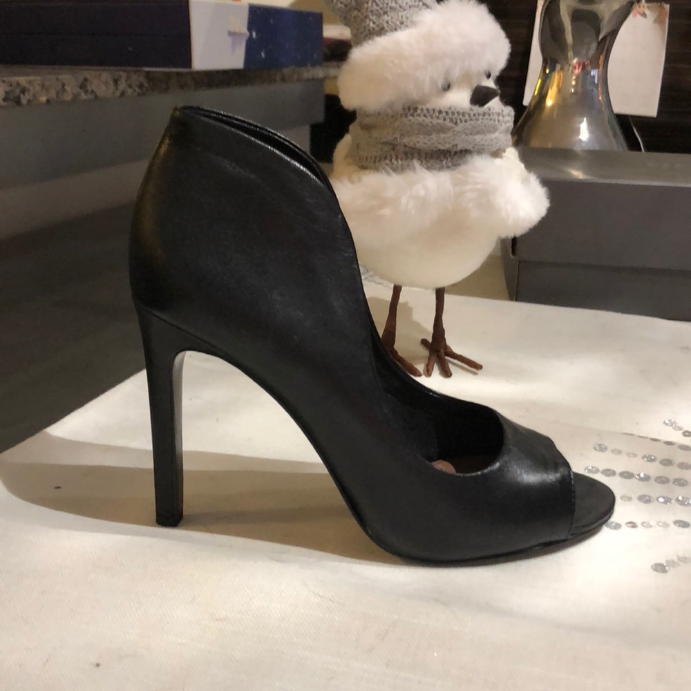 Vince Camito black open toe heels